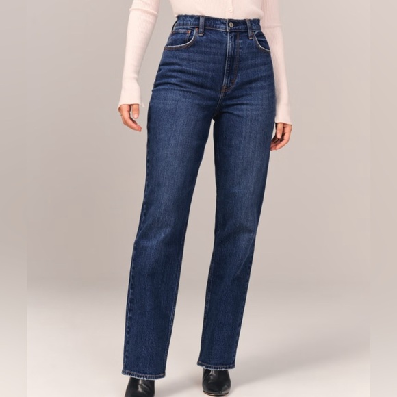 Abercrombie & Fitch Curve Love Ultra High Rise 90s Straight Jean Size 37 Regular - Picture 1 of 7